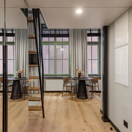 Апартаменти Amazing Designer Loft - By Innorental